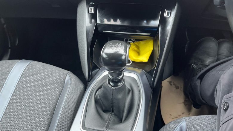 Peugeot 2008 1.2 PureTech Allure Premium 5dr Petrol Estate